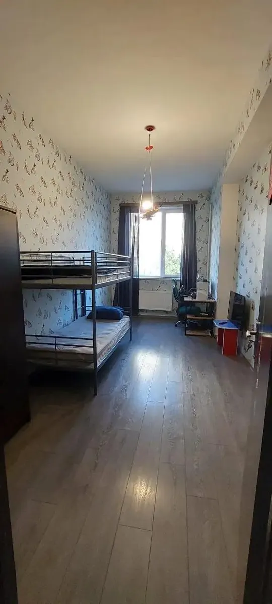 Квартира, 3-комн., 102 м²