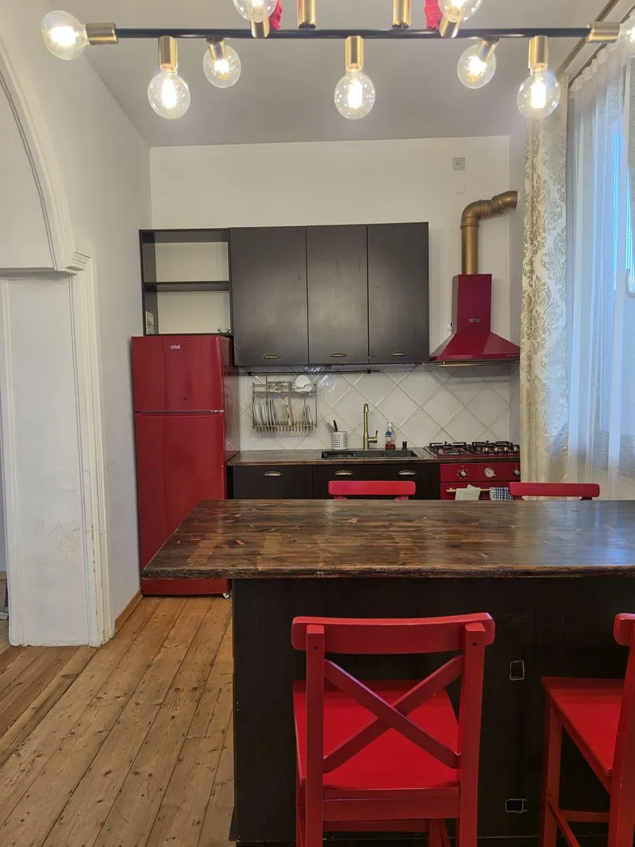 Дом, 5-комн., 415 м²