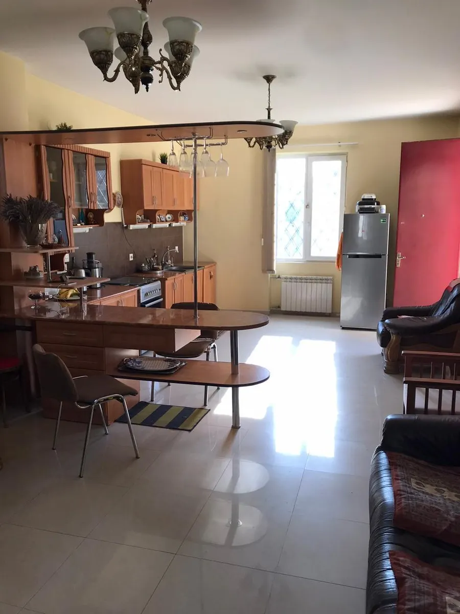Дом, 5-комн., 700 м²