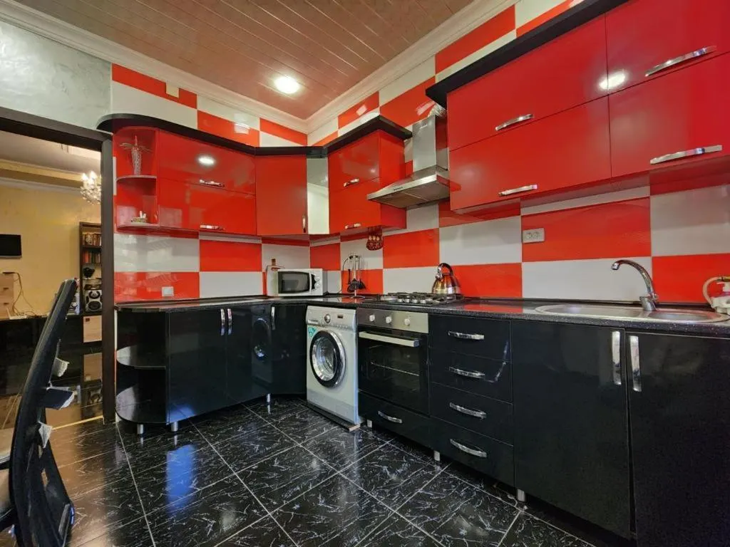 Дом, 5-комн., 100 м²