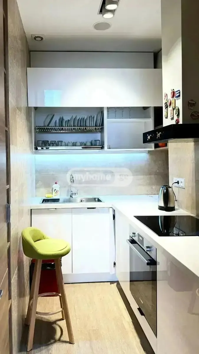 Квартира, 3-комн., 115 м²