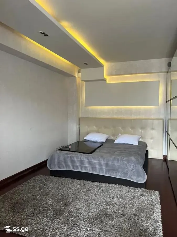 Apartment, 3-room, 100 m²