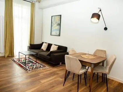 Квартира, 3-комн., 57 м²