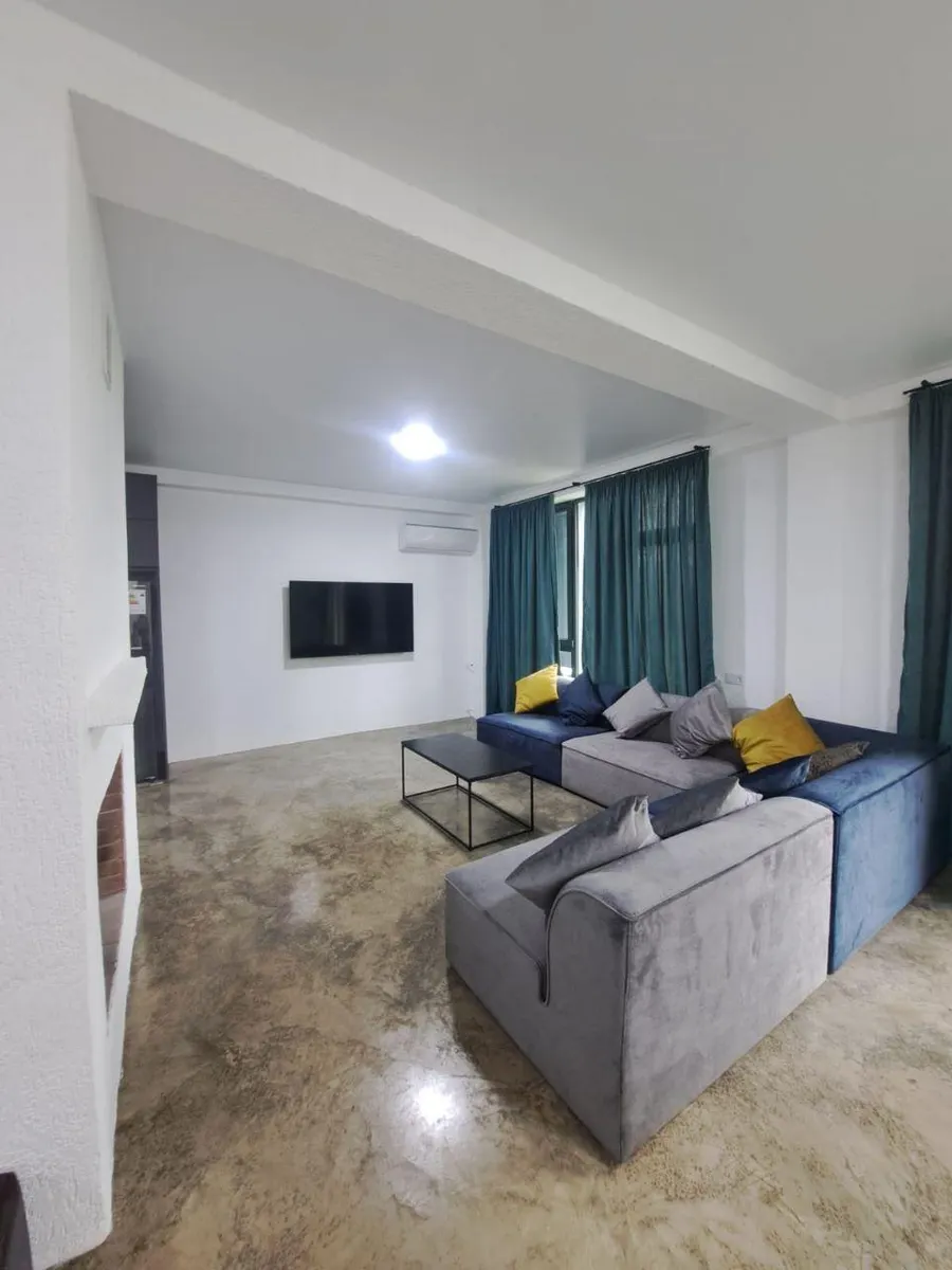 Дом, 6-комн., 340 м²