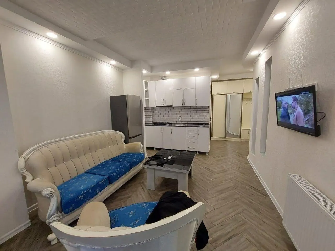 Квартира, 3-комн., 60 м², Giorgi Brtskinvale St, 86