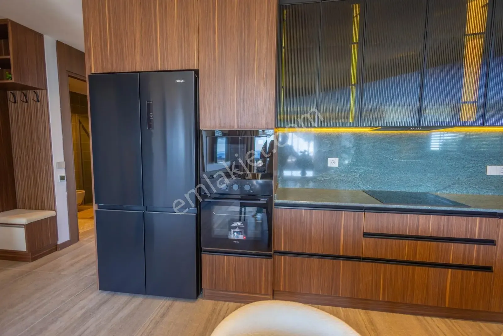 Apartment, 3-room, 85 m²