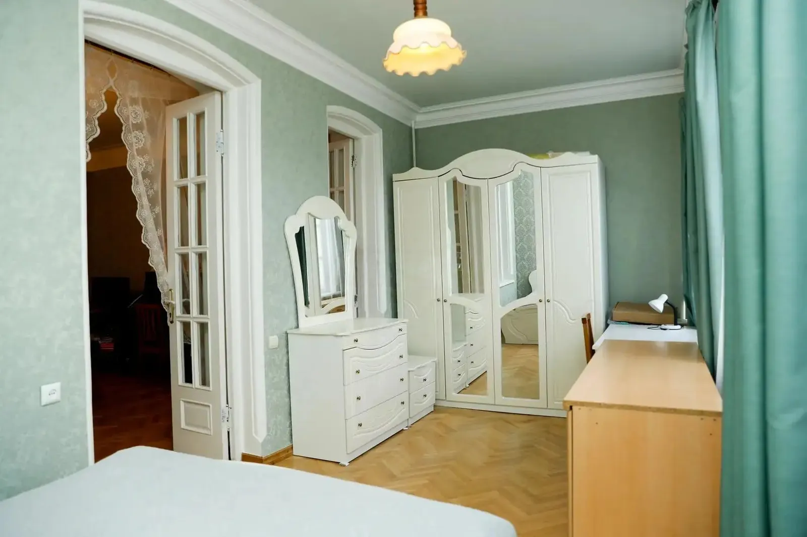 Дом, 5-комн., 257 м²