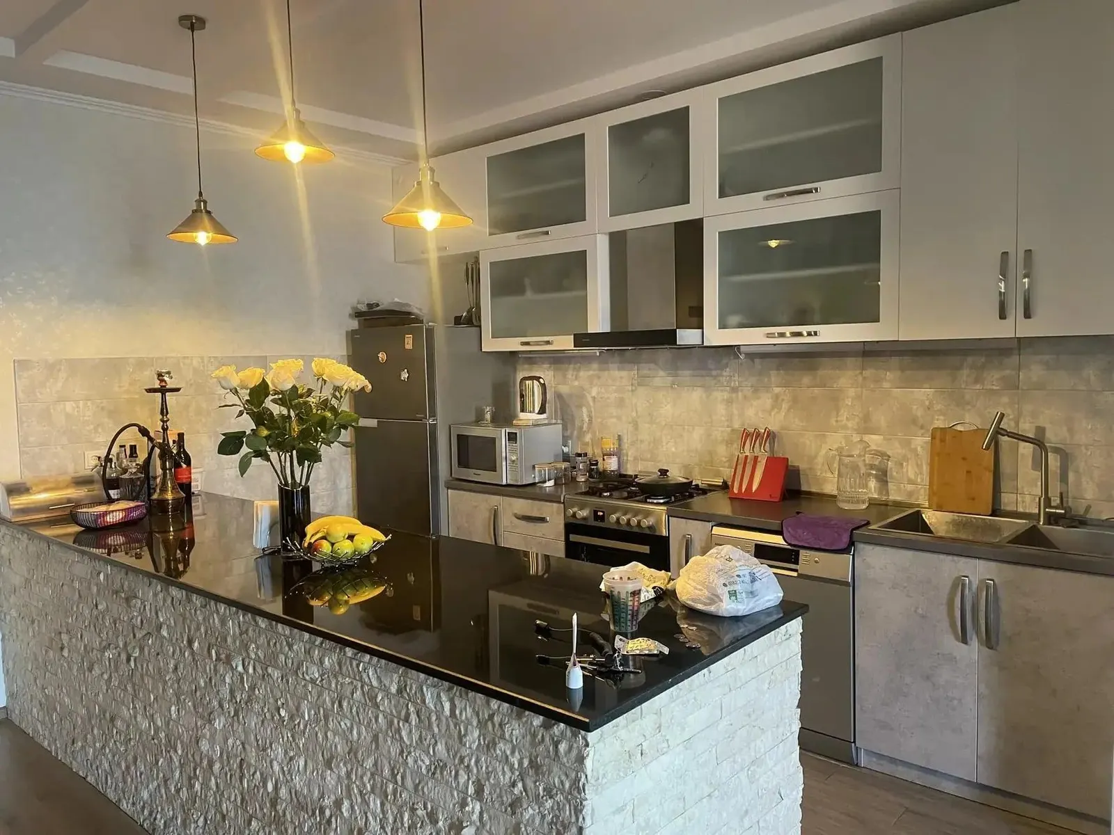 Дом, 5-комн., 300 м²