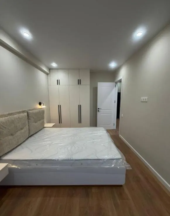 Квартира, 1-комн., 52 м²