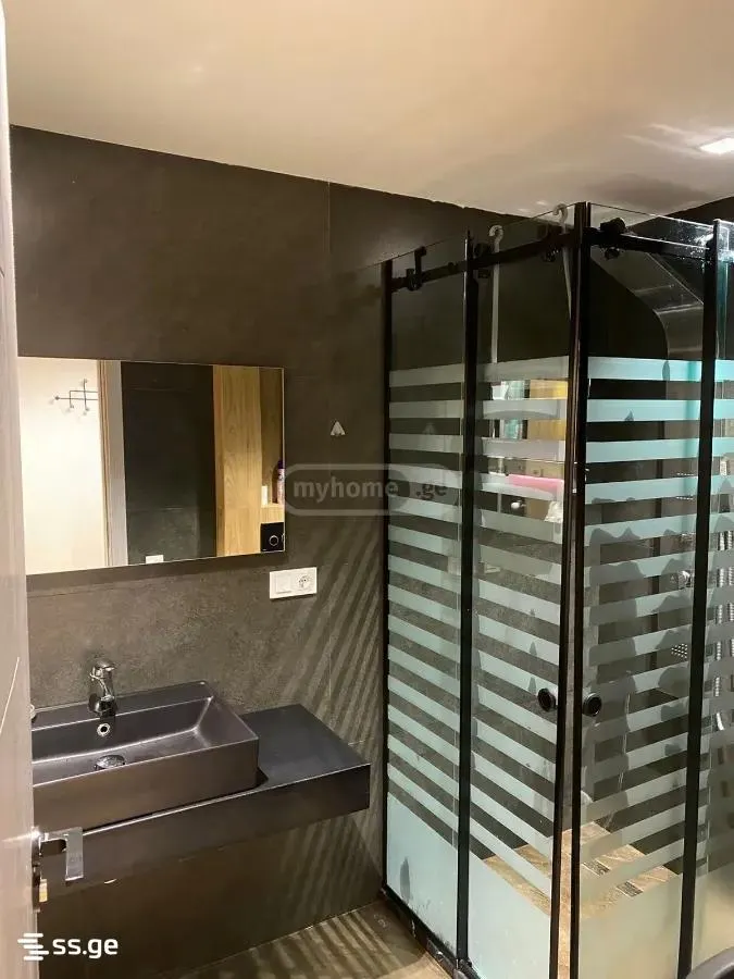 Apartment, 2-room, 60 m²