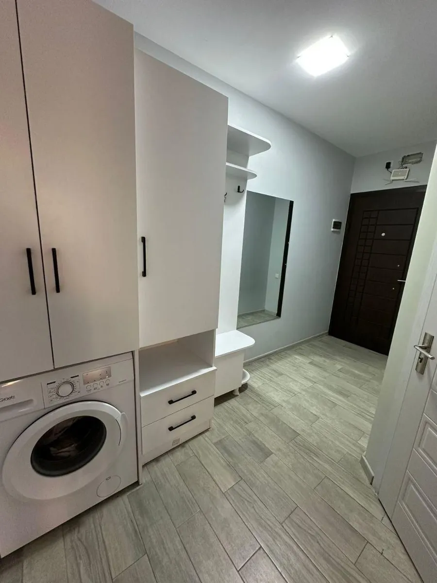 Квартира, 3-комн., 60 м², Bat Towers