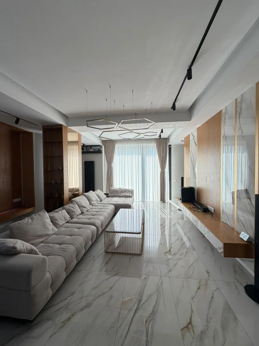 Квартира, 5-комн., 488 м²