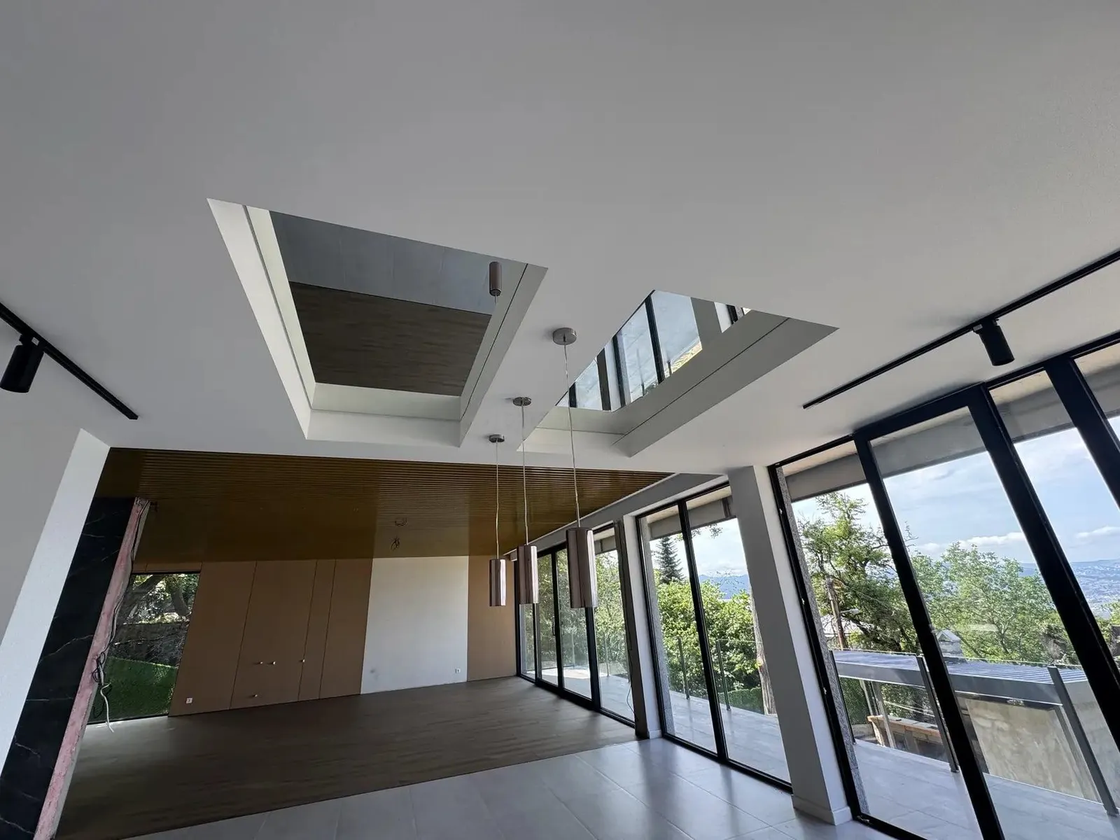 Дом, 10-комн., 750 м²