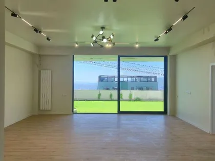 Квартира, 4-комн., 250 м²