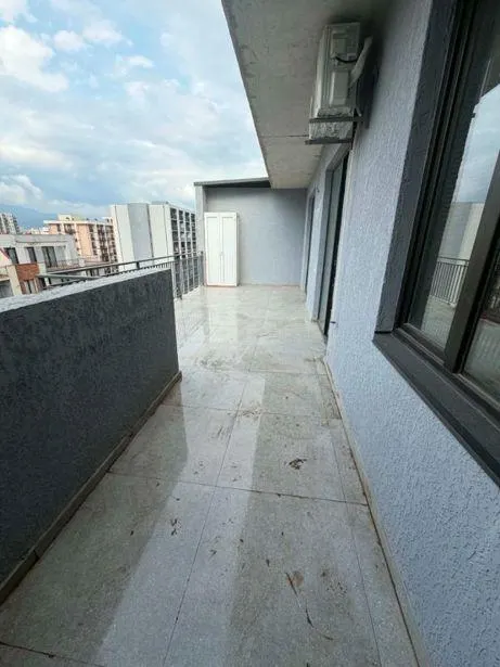 ბინა, 3-ოთახიანი, 79 მ², Avtandili St, 11