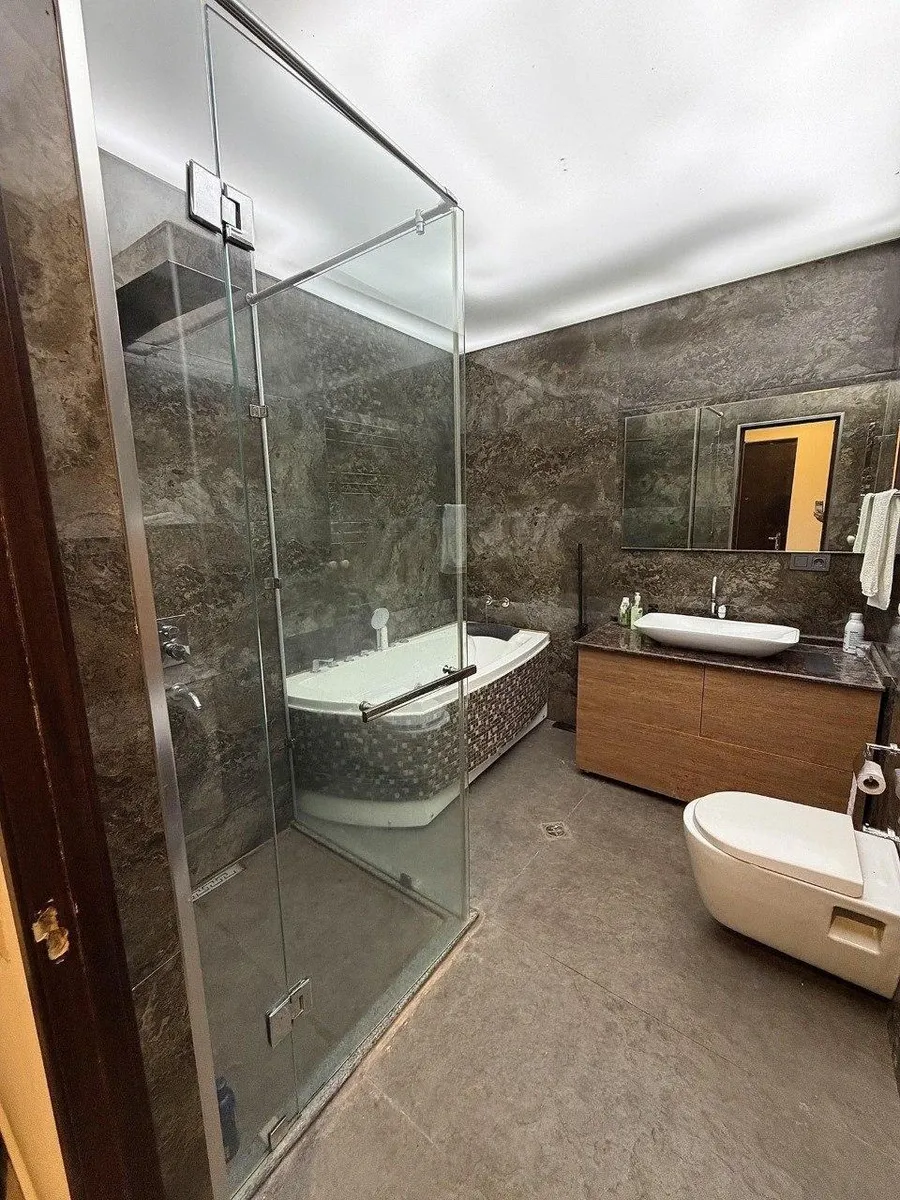 Квартира, 2-комн., 65 м²