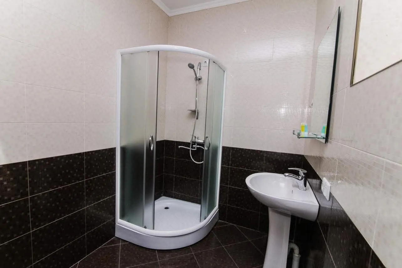 House, 5-room, 360 m²