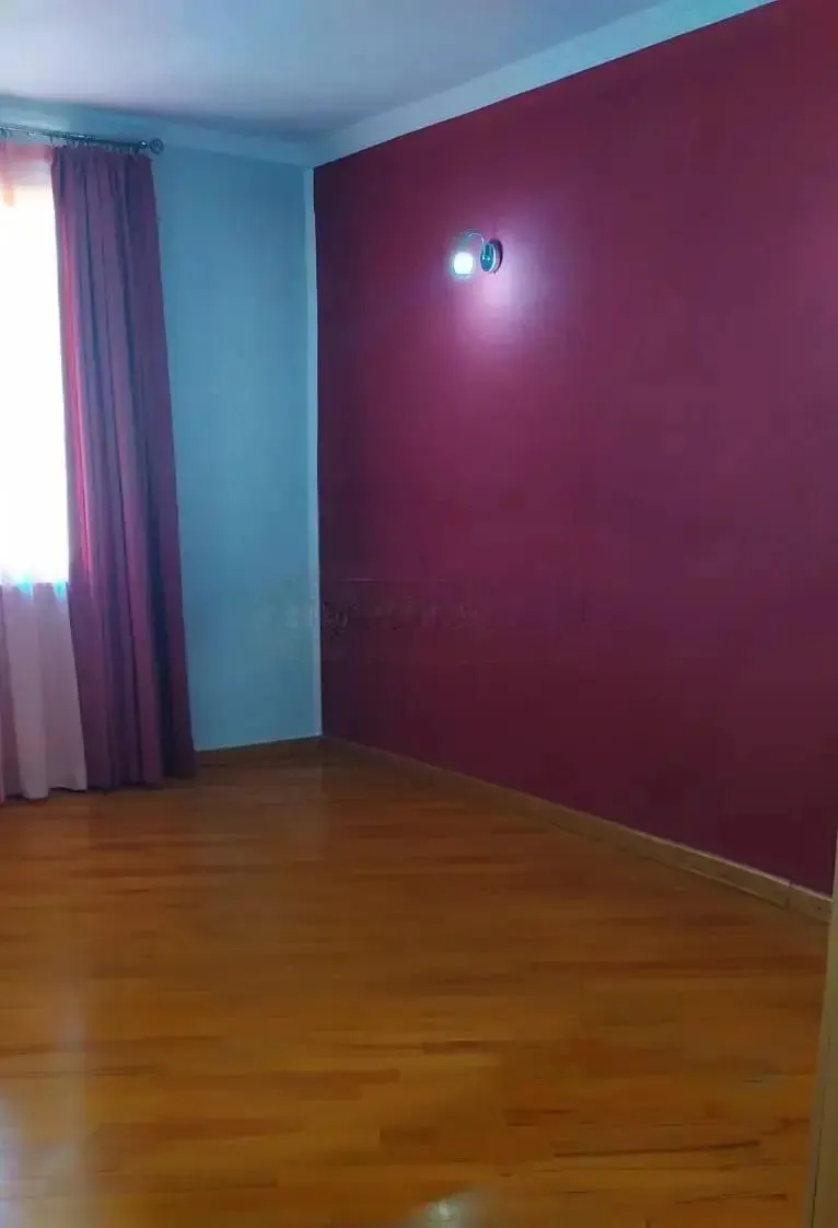 Дом, 8-комн., 355 м²