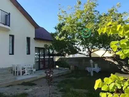 Дом, 7-комн., 235 м²