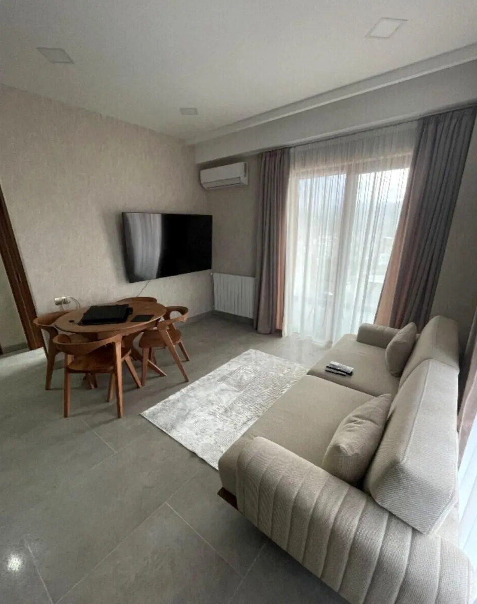 Квартира, 4-комн., 99 м²