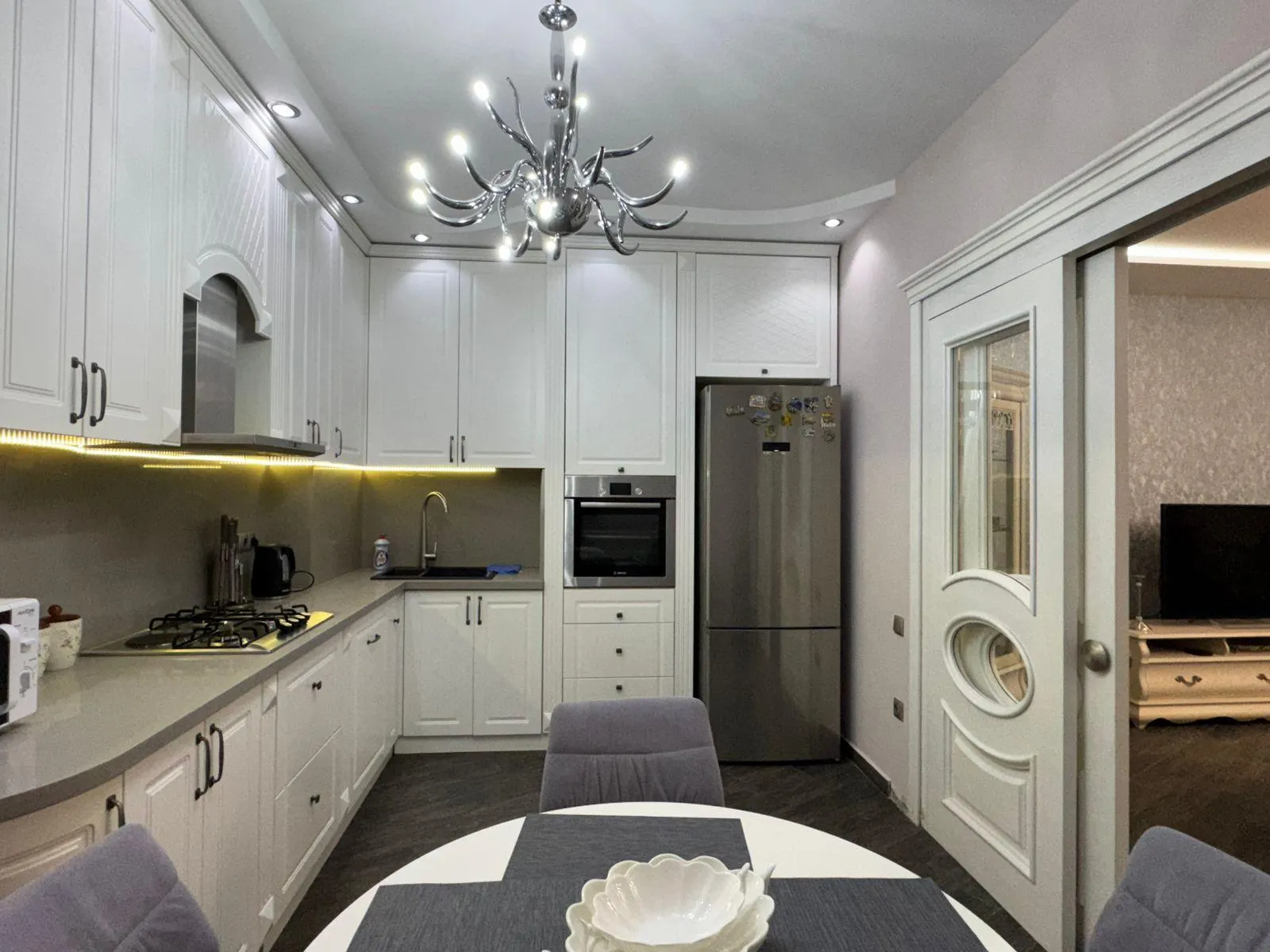Apartment, 4-room, 160 m², Zurab Gorgiladze St, 98