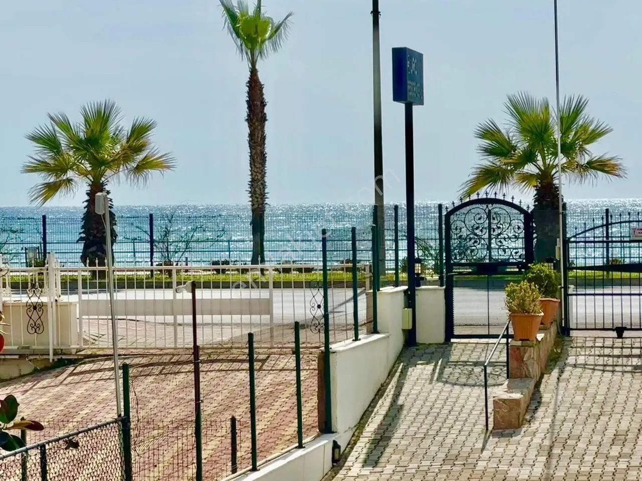 Apartment, 3-room, 130 m²