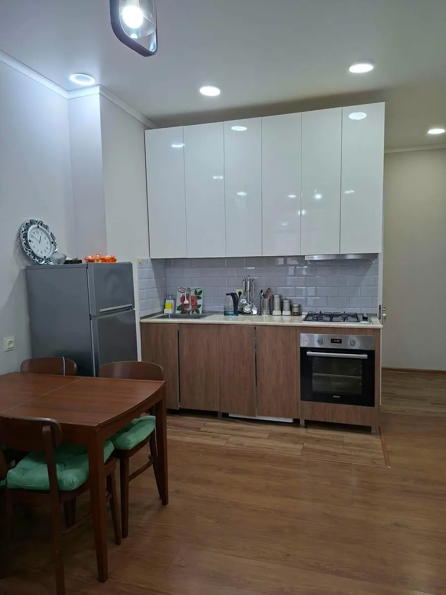 Квартира, 3-комн., 57 м²