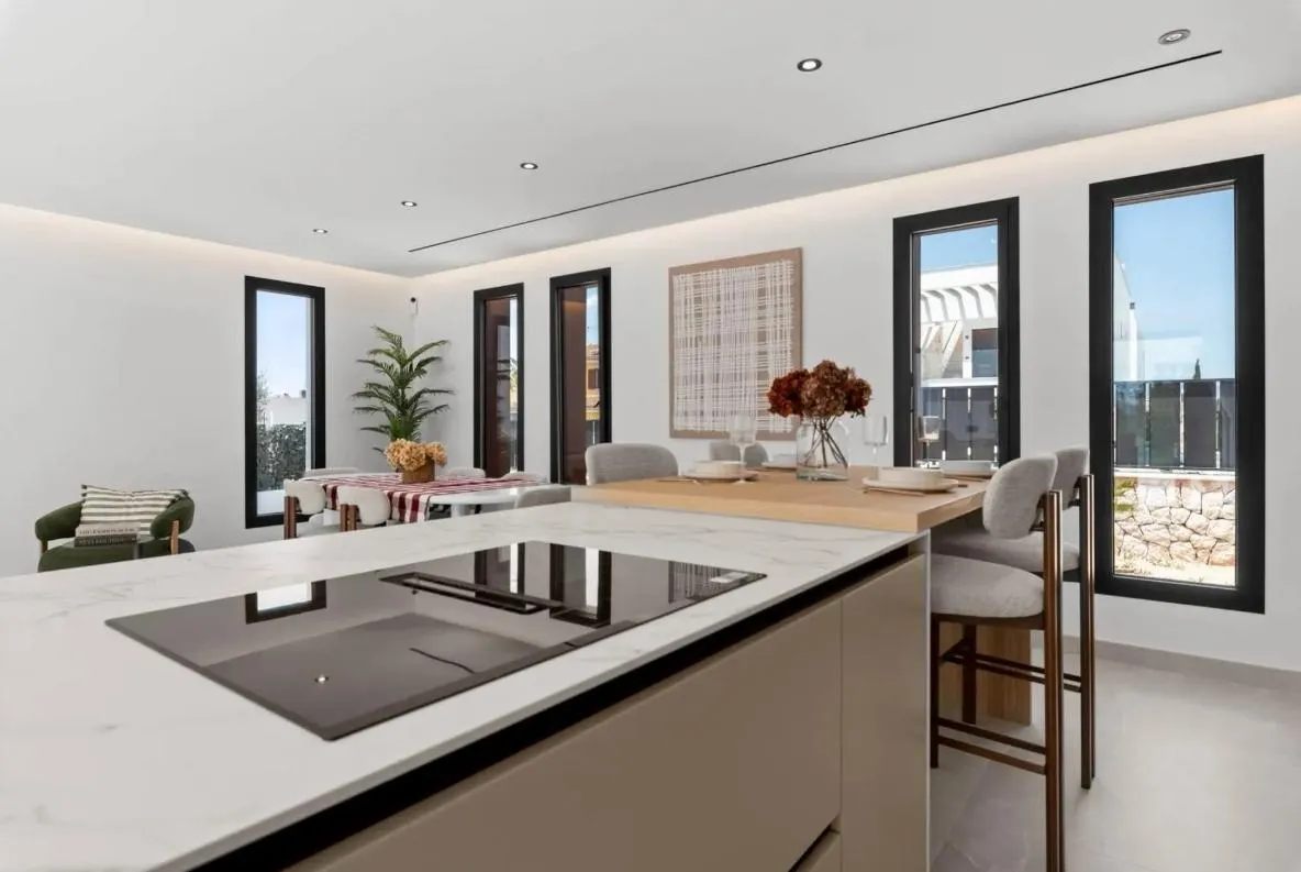 Дом, 4-комн., 280 м²