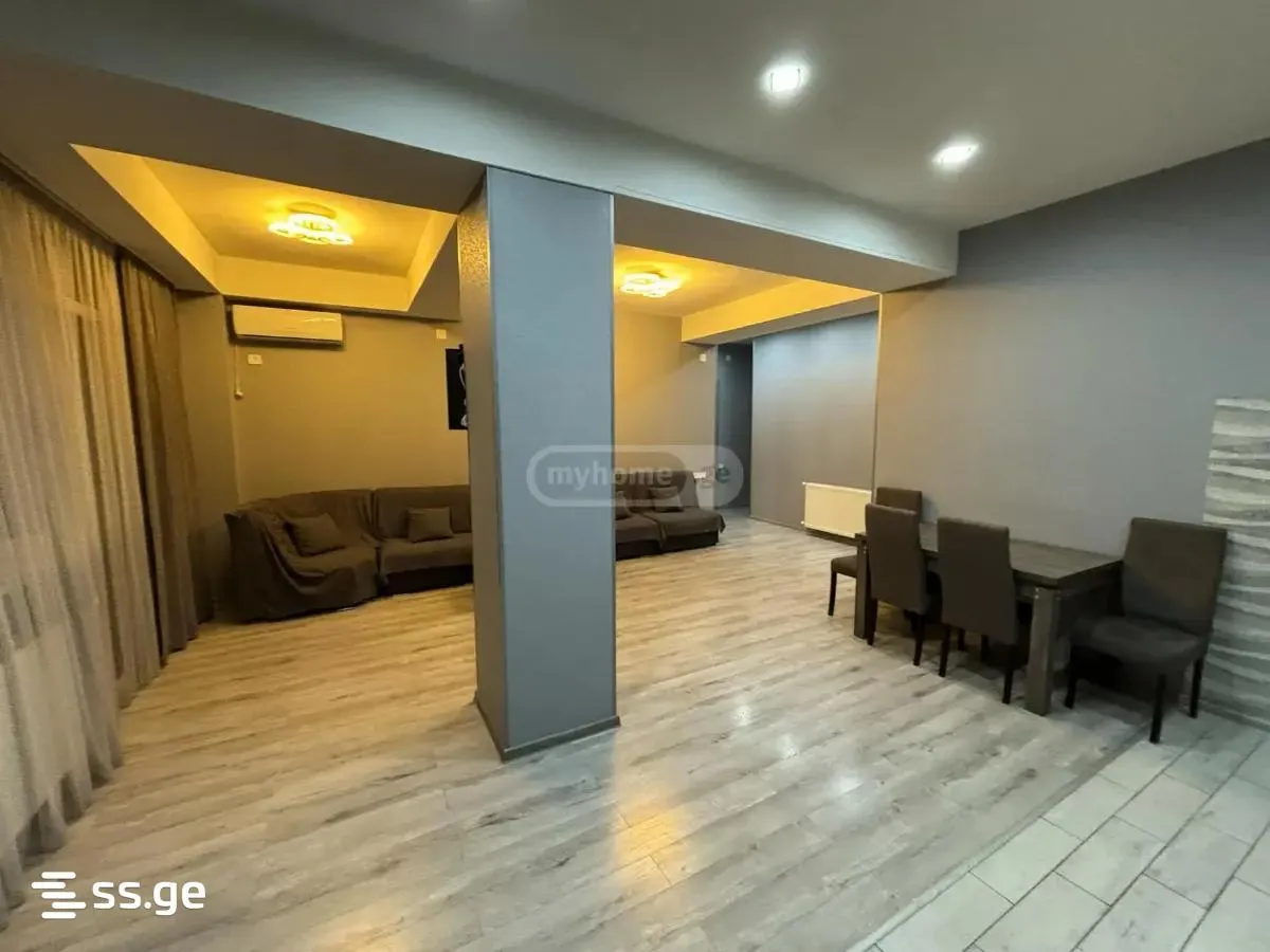 Apartment, 3-room, 90 m²