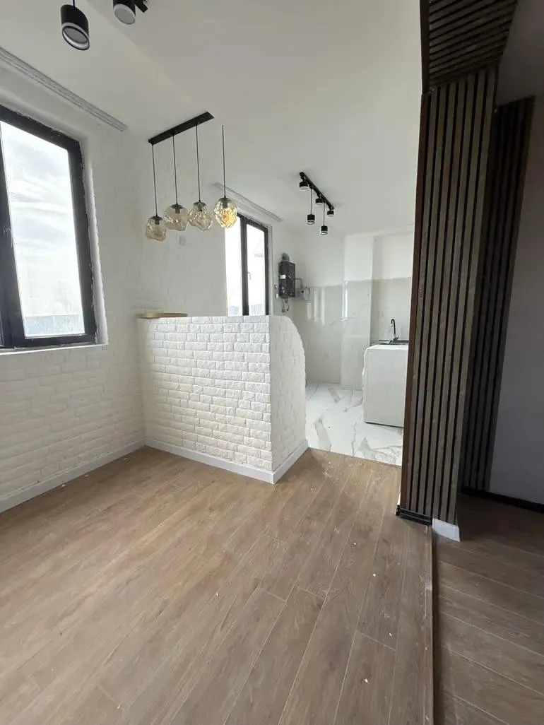 Квартира, 3-комн., 73 м²