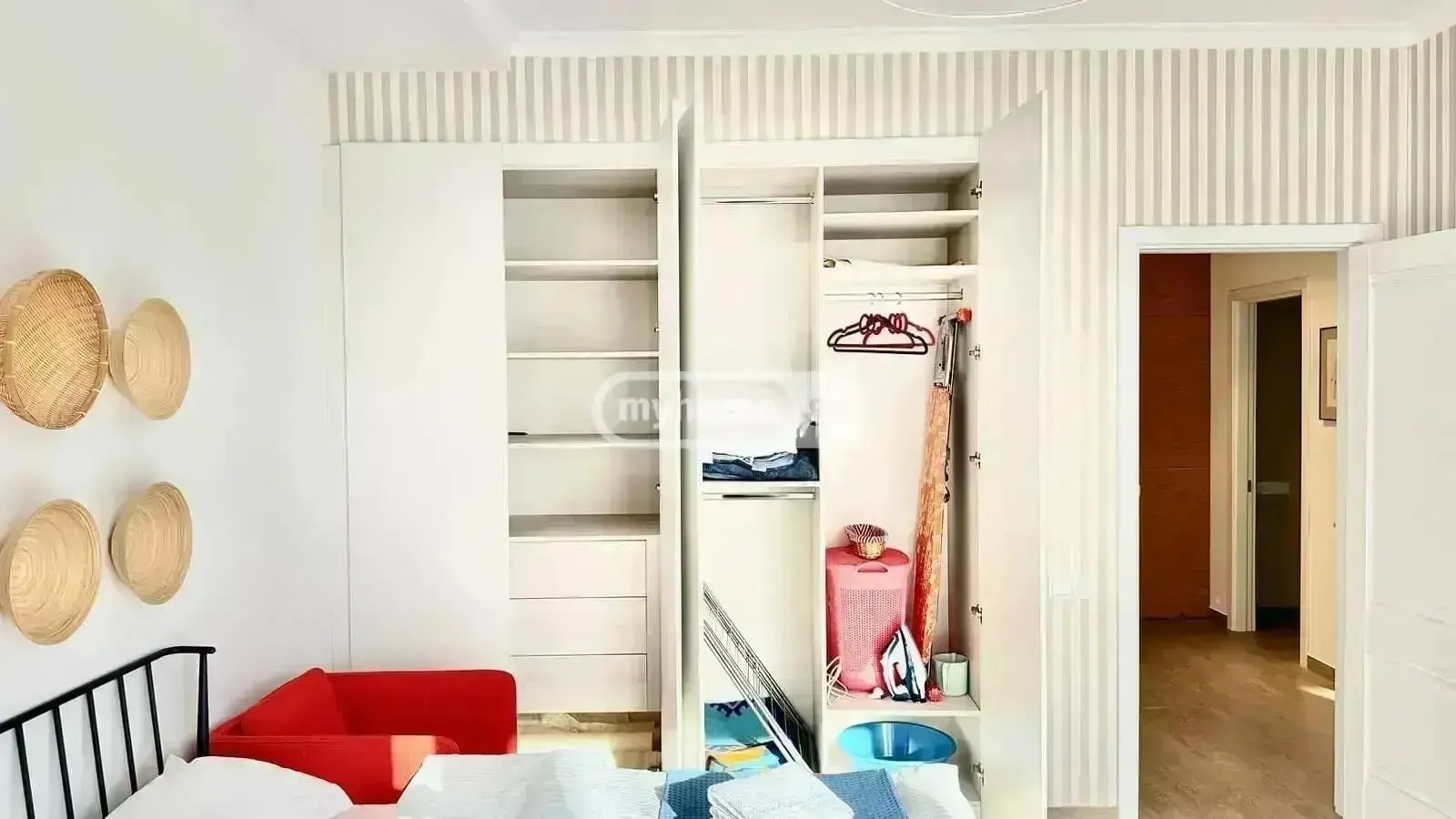 Квартира, 3-комн., 115 м²