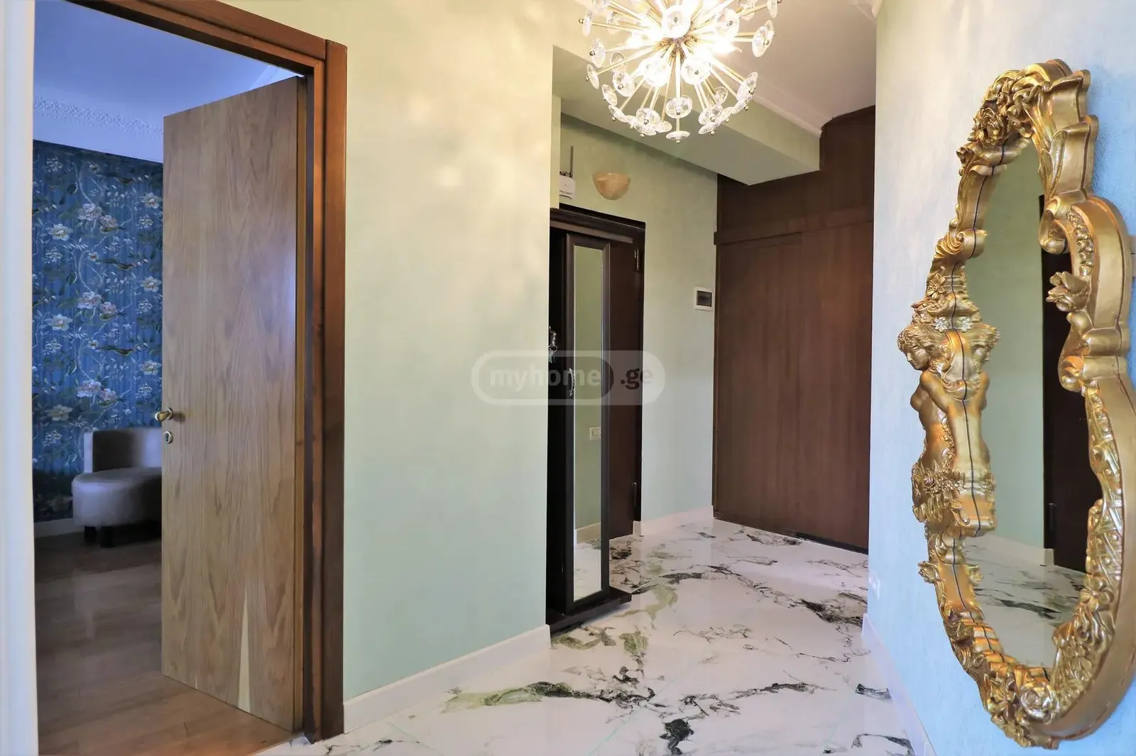 Квартира, 2-комн., 85 м²