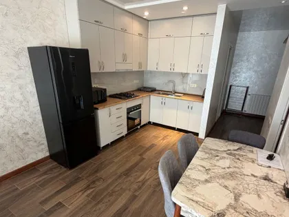 Квартира, 3-комн., 75 м²
