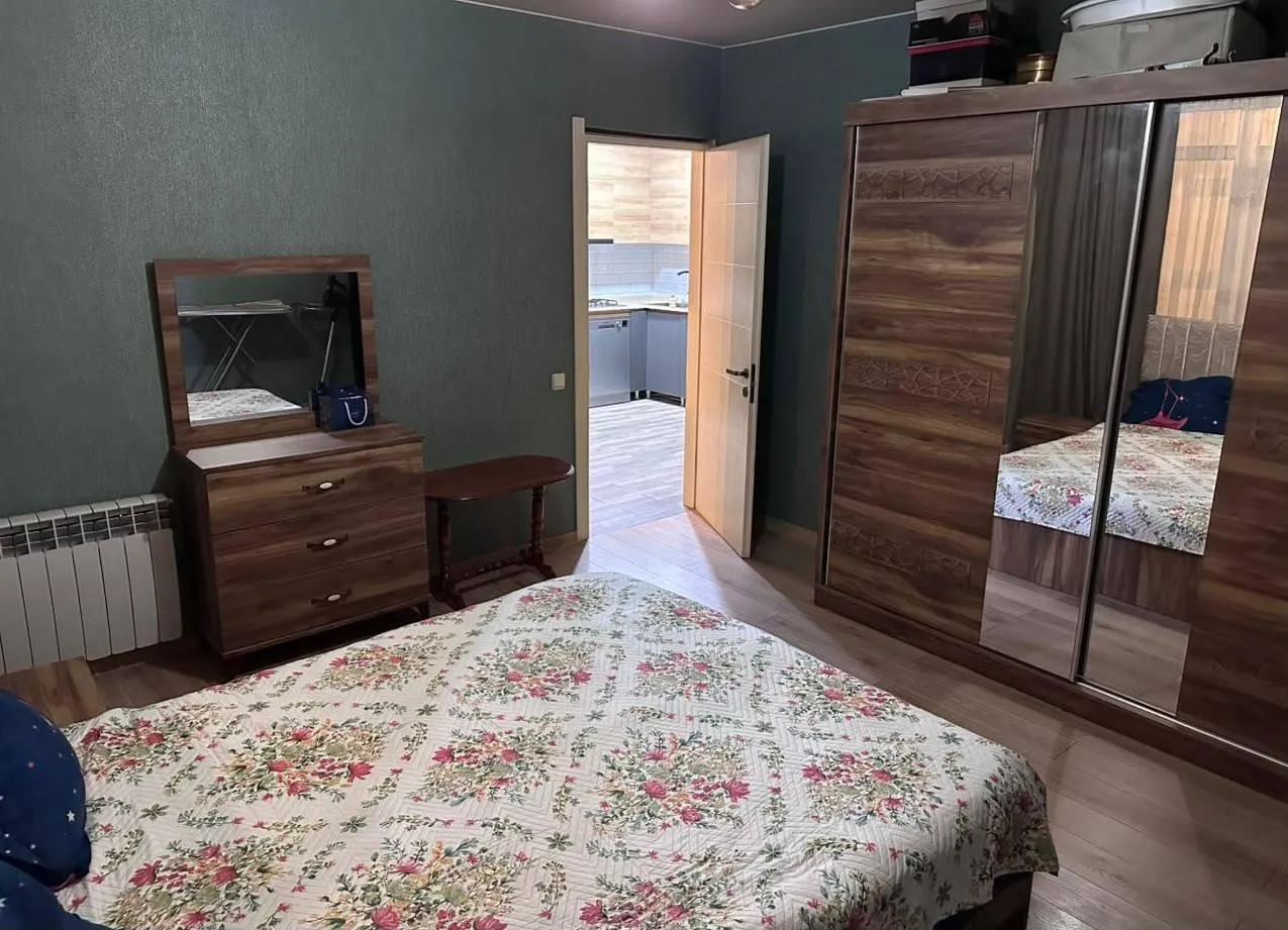 Квартира, 3-комн., 72 м²