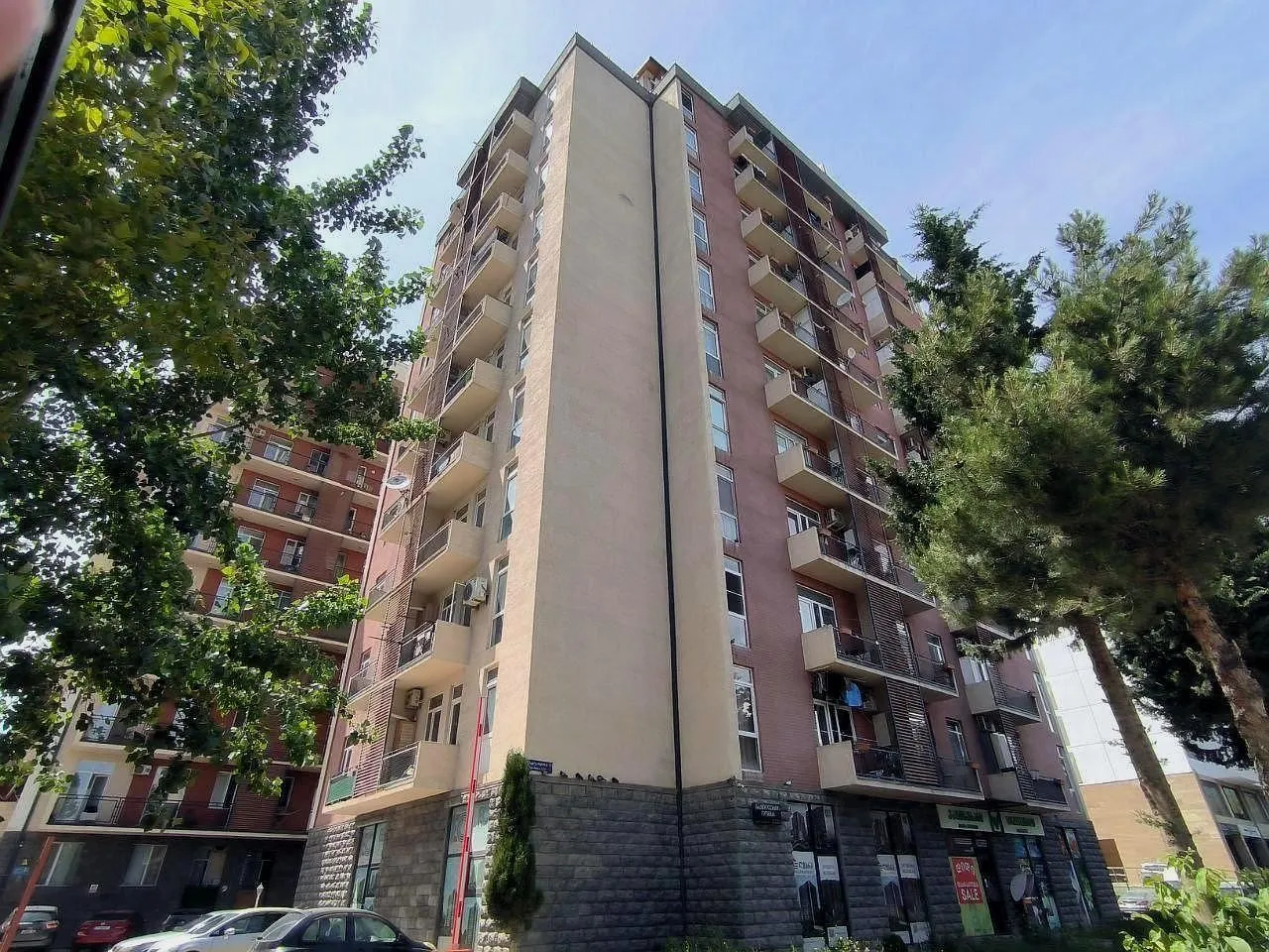 საცხოვრებელი კომპლექსი Petre Iberi St, 24, 24b, 24c