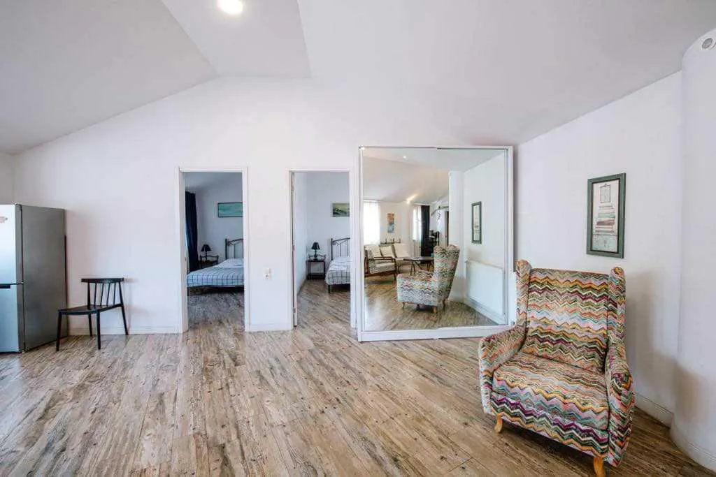 Квартира, 3-комн., 160 м²