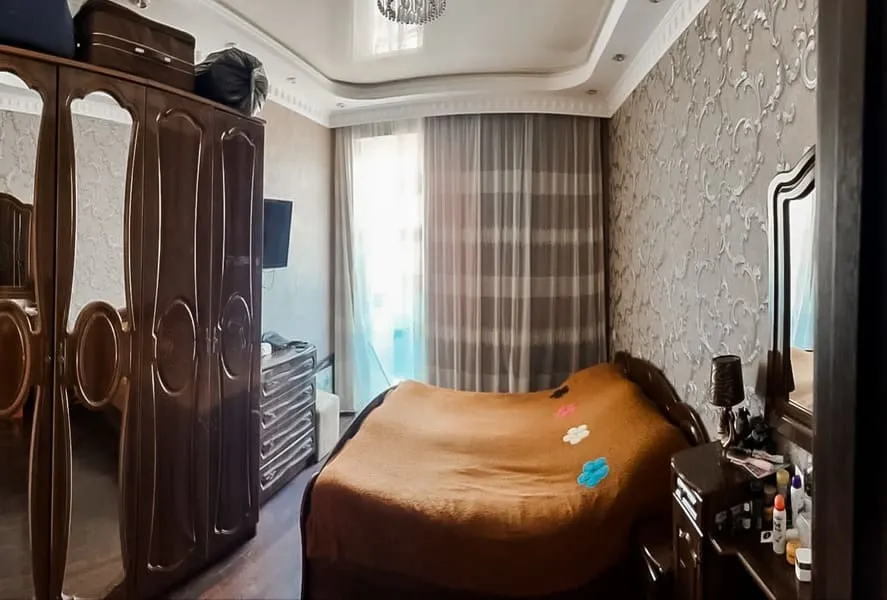 Дом, 400 м²