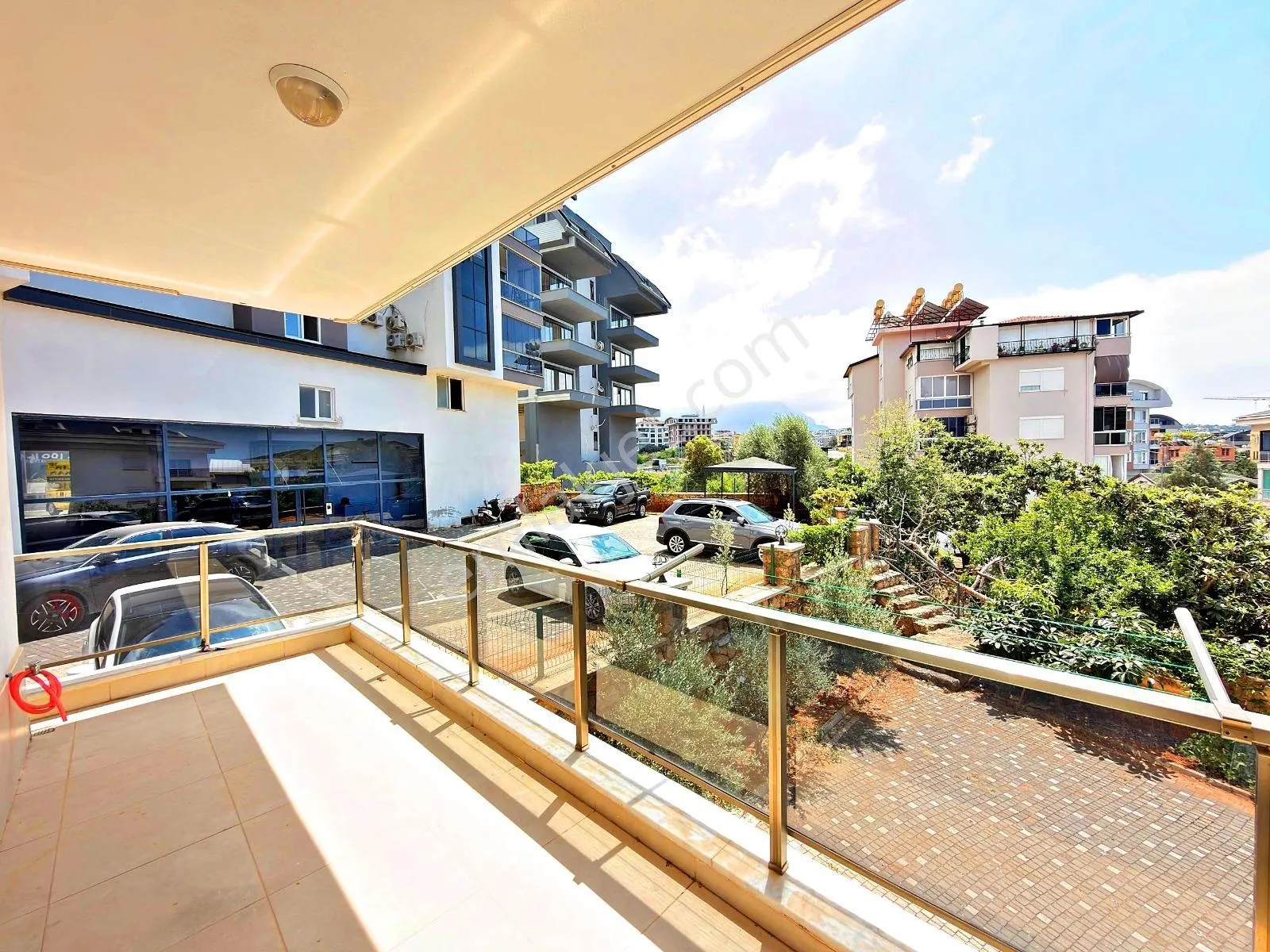 Apartment, 4-room, 140 m²