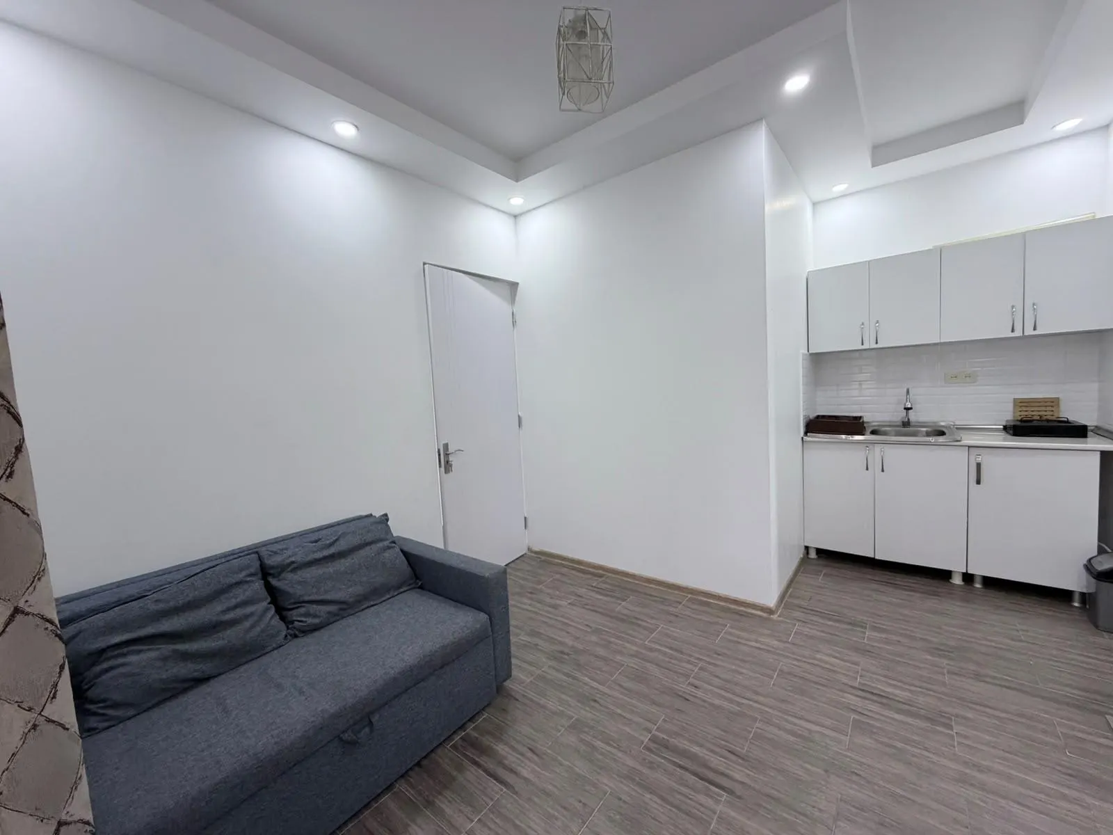House, 5-room, 460 m²