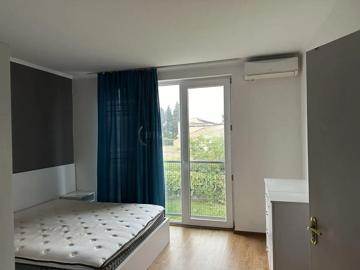 House, 7-room, 355 m²