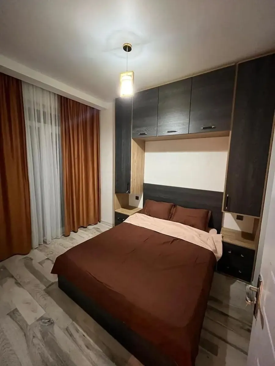 Квартира, 3-комн., 55 м²