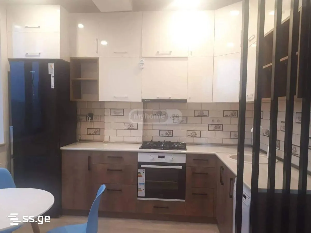 Apartment, 2-room, 60 m²