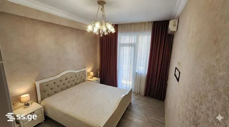 Apartment, 5-room, 155 m²