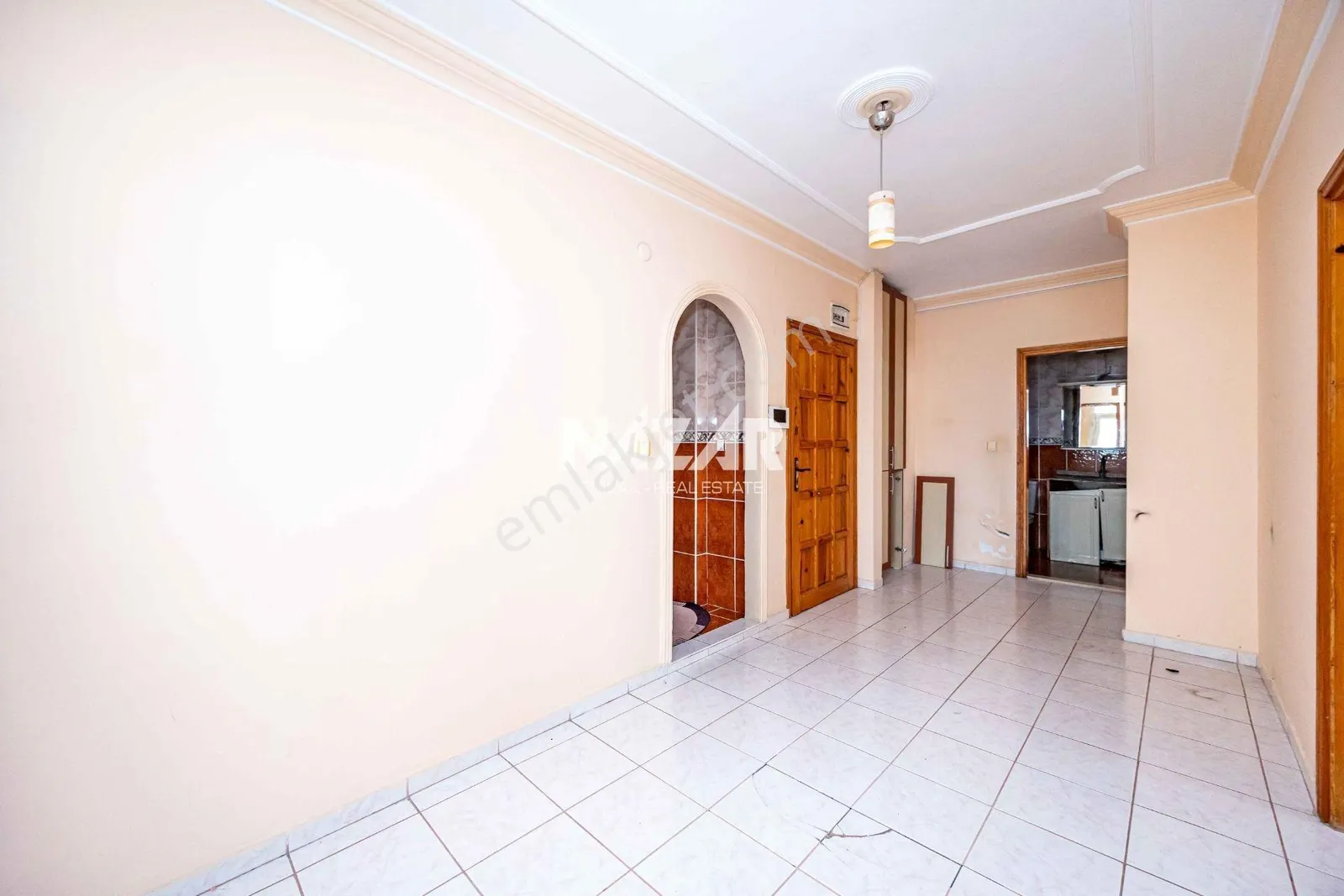 Apartment, 4-room, 160 m²