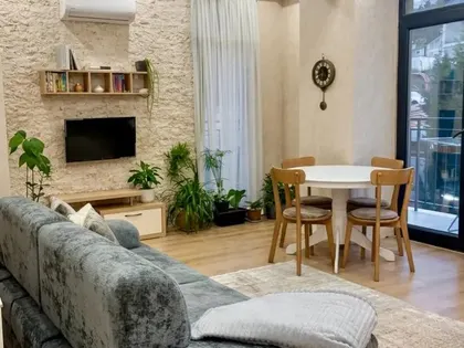 Apartment, 2-room, 60 m²