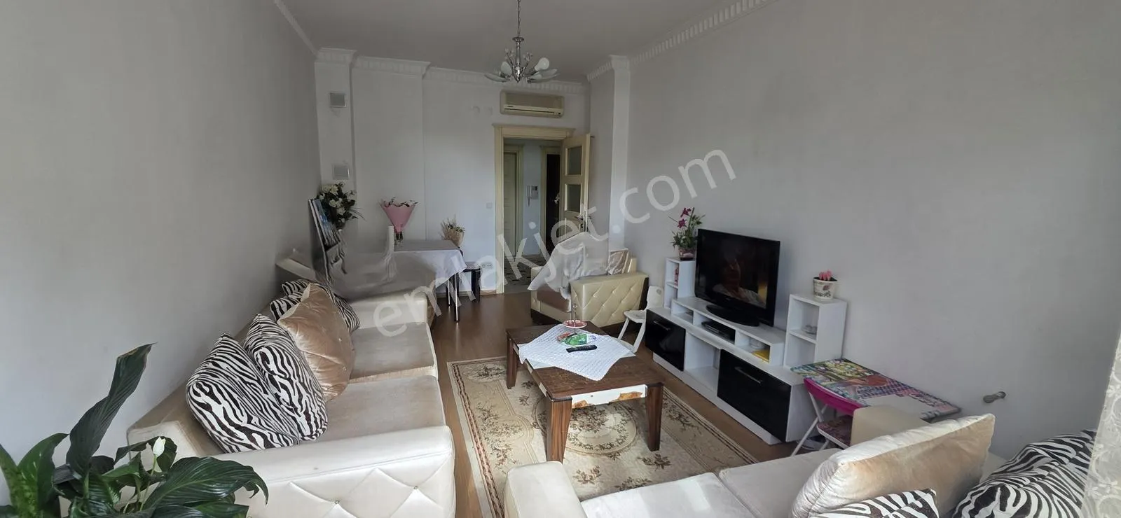 Apartment, 4-room, 135 m²