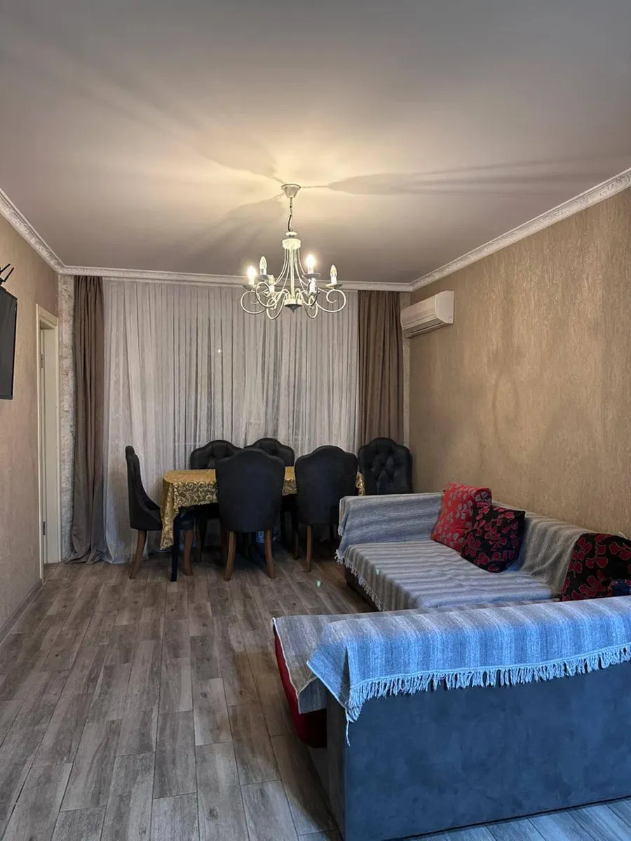 Квартира, 3-комн., 72 м²