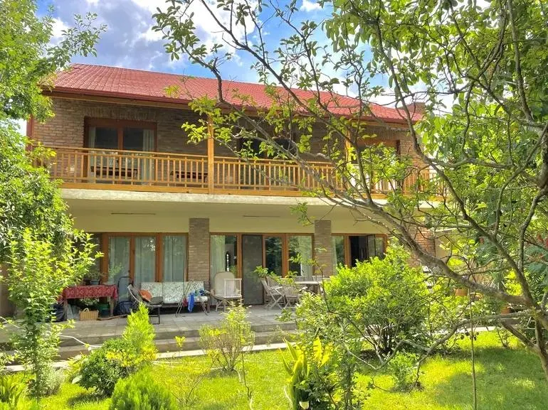 Дом, 7-комн., 340 м²