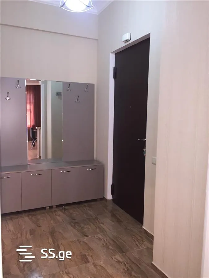 Apartment, 3-room, 100 m²