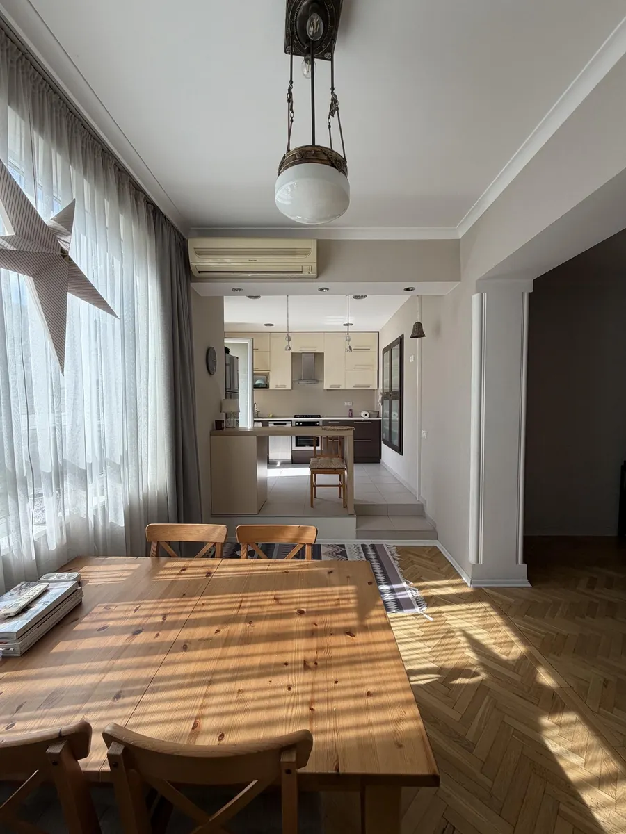 Квартира, 3-комн., 120 м²